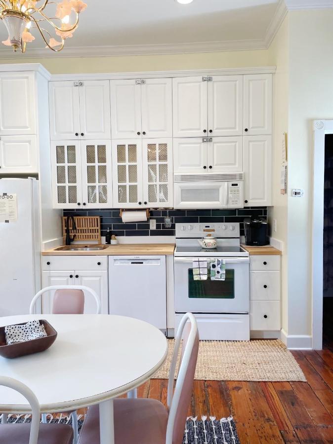 Charming 1885 Parlor Loft Downtown Savannah Stay Exterior photo